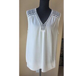 Vince Camuto Ivory Sleeveless Blouse – Lace Trim V-Neck Top – Lightweight